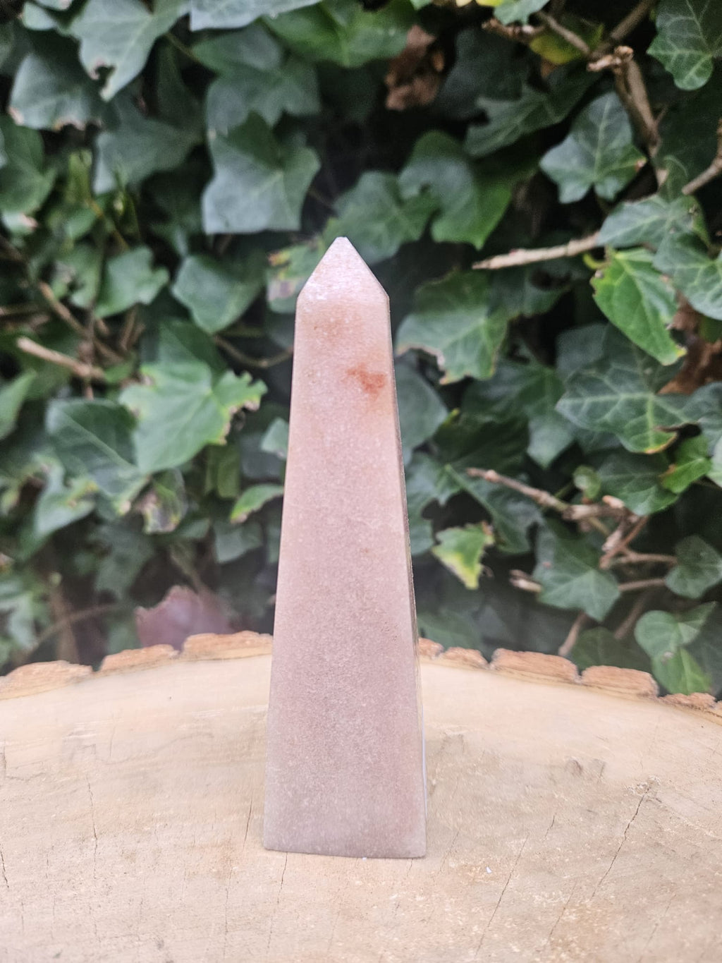 Roze amethist obelisk 00270