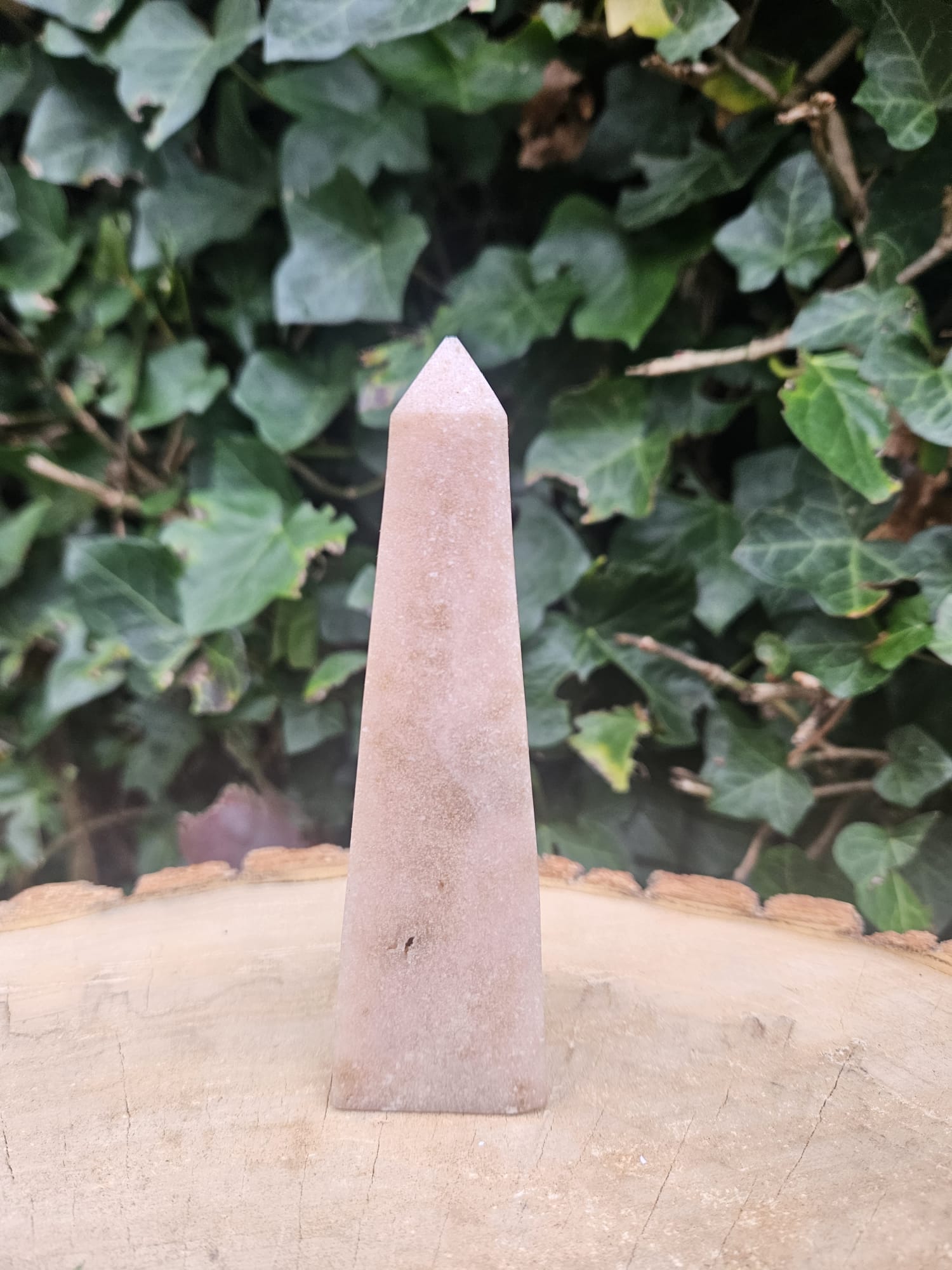 Roze amethist obelisk 00270